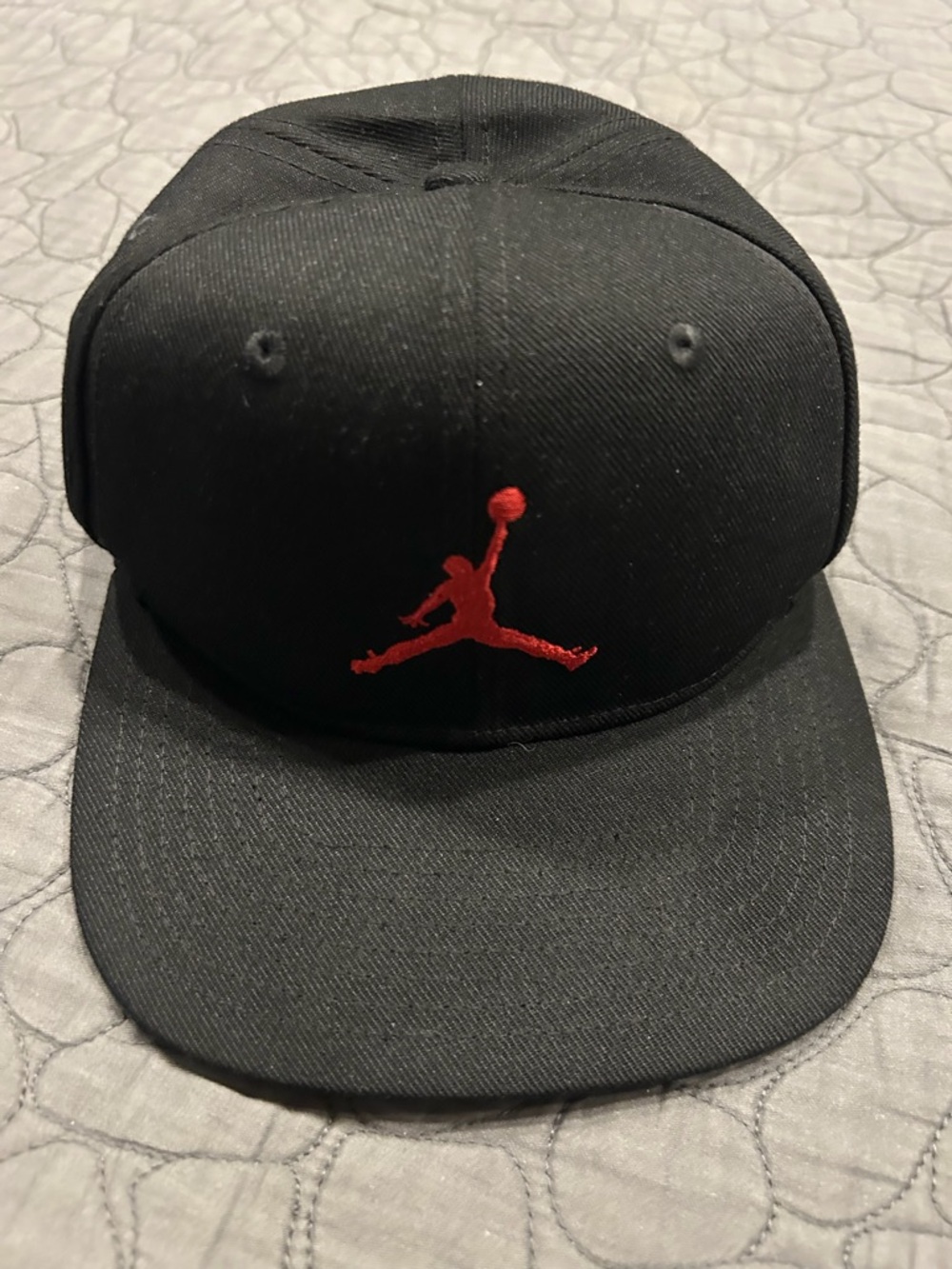 Micheal Jordan Black Snapback Hat with Red Jumpman - Youth